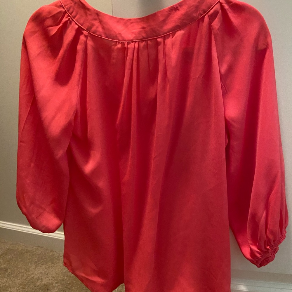 Pink top - Picture 3 of 3